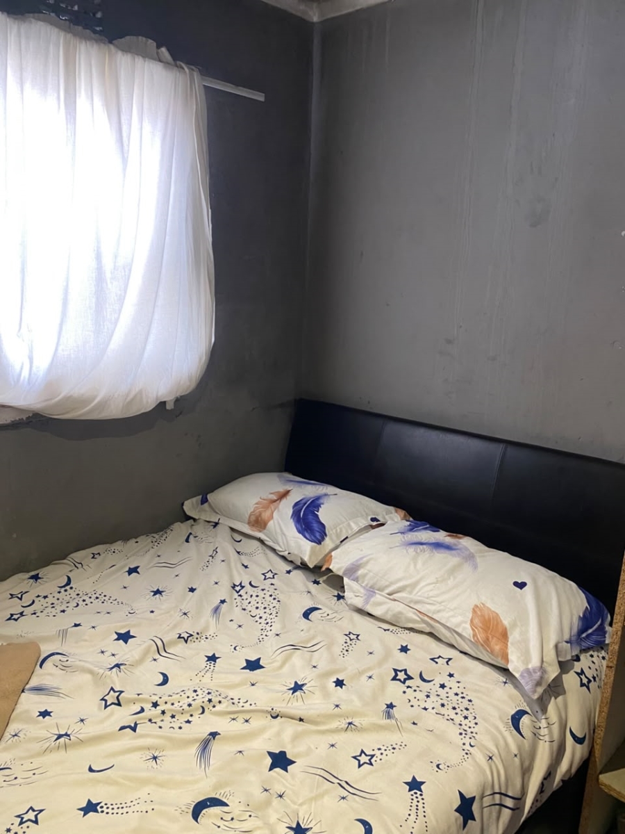 4 Bedroom Property for Sale in Umrhabulo Triangle Western Cape